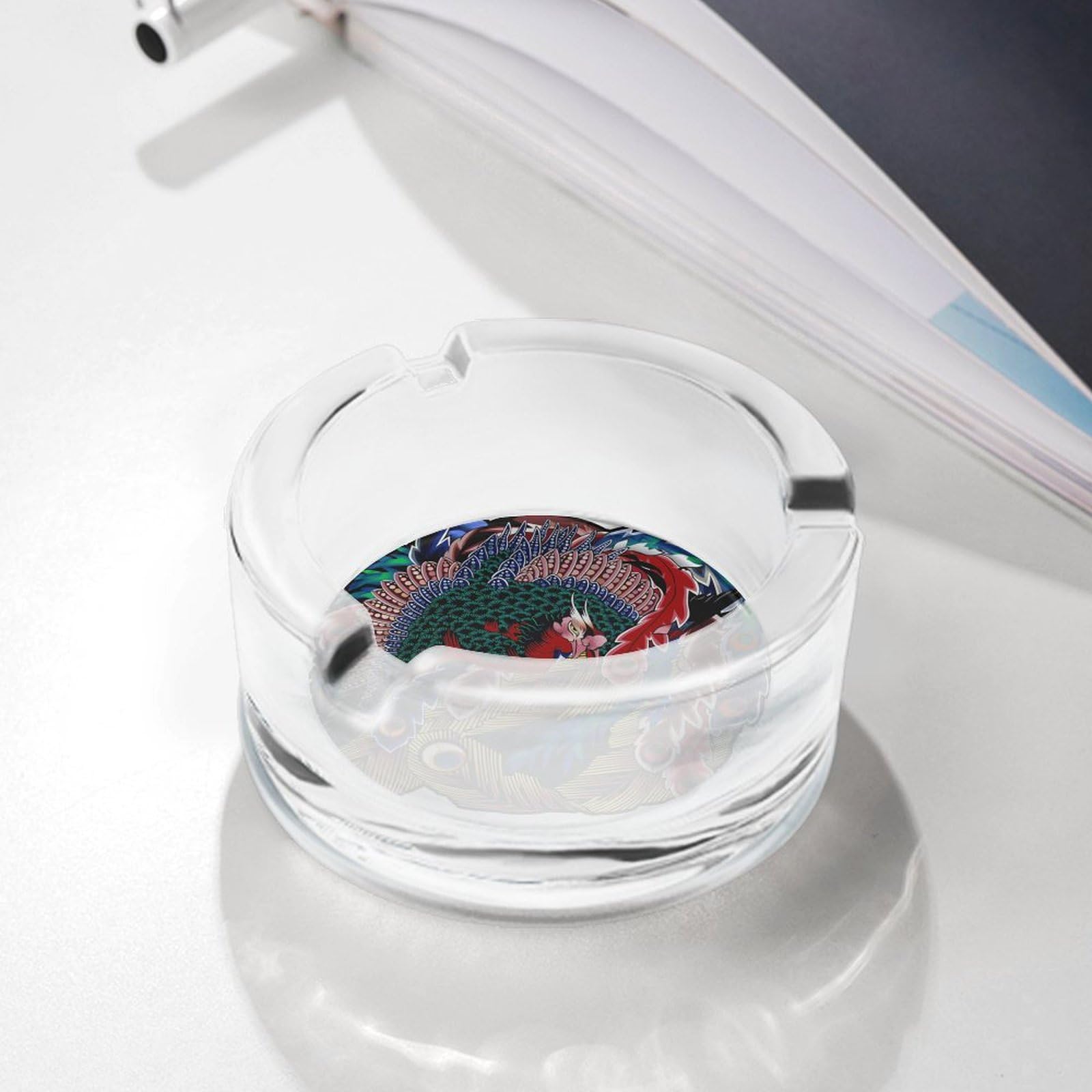 Amazon.co.jp: 灰皿 葛飾北斎 岩松院「八方睨み鳳凰図」 ガラス灰皿